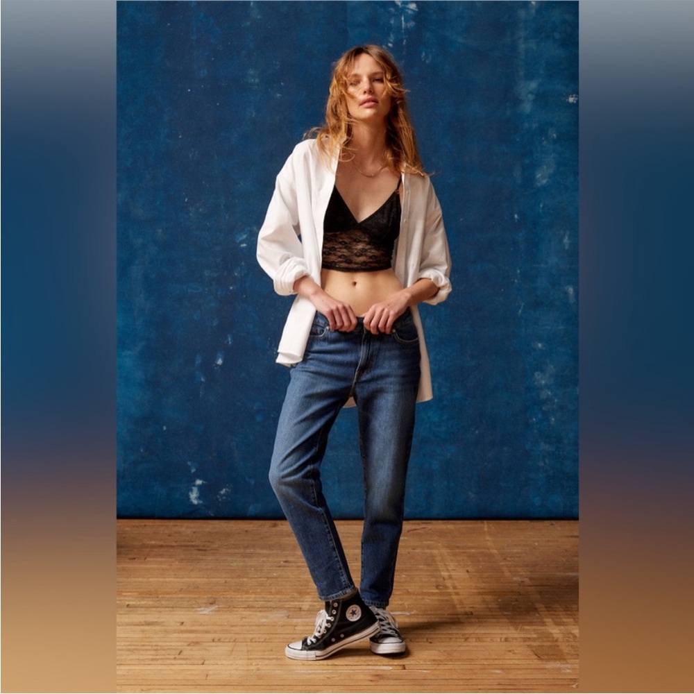 Urban Outfitters BDG Indigo Wash Mid Rise Boyfriend Skinny Jeans NWT size 27